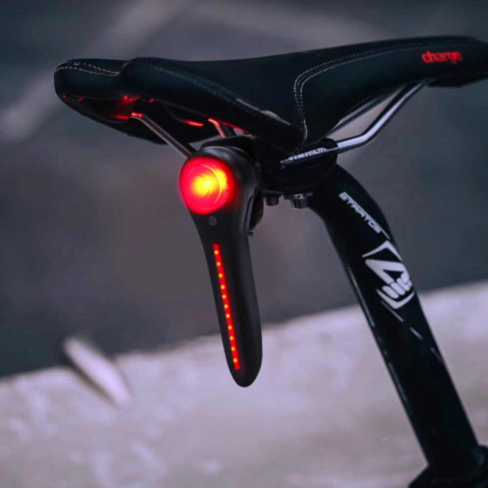 Smart Bike Brake Sensor Rear Light - ضوء خلفي ذكي للدراجات قابل لإعادة