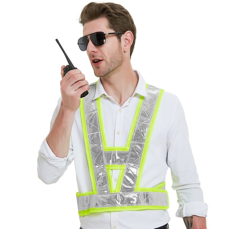 حزام سترات عاكسة للضوء عالي ال - مراجعة Reflective Cycling Vest High Visibility وسعره