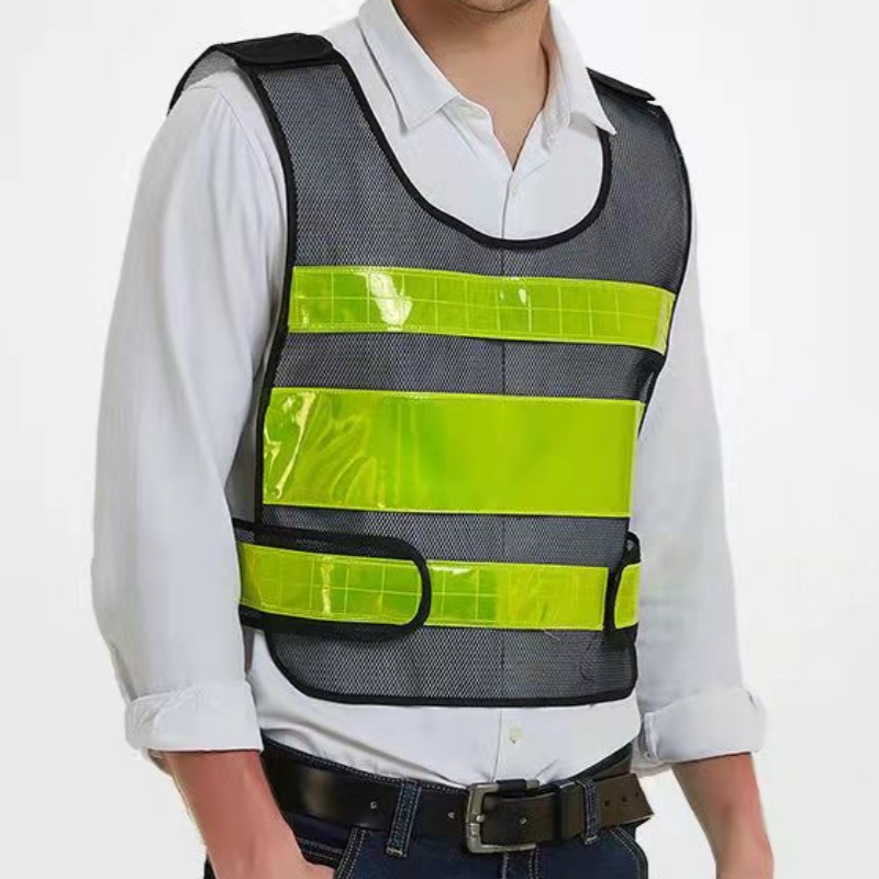 السلامة الليلية وضوح عالية شري - مراجعة Reflective Cycling Vest High Visibility وسعره
