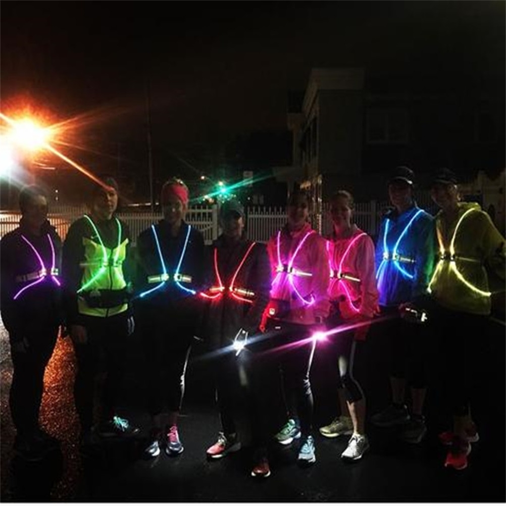 سترة عاكسة للرؤية الليلية بزاو - مراجعة Reflective Cycling Vest High Visibility وسعره